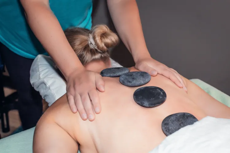 Hot stone massage services in Arjan